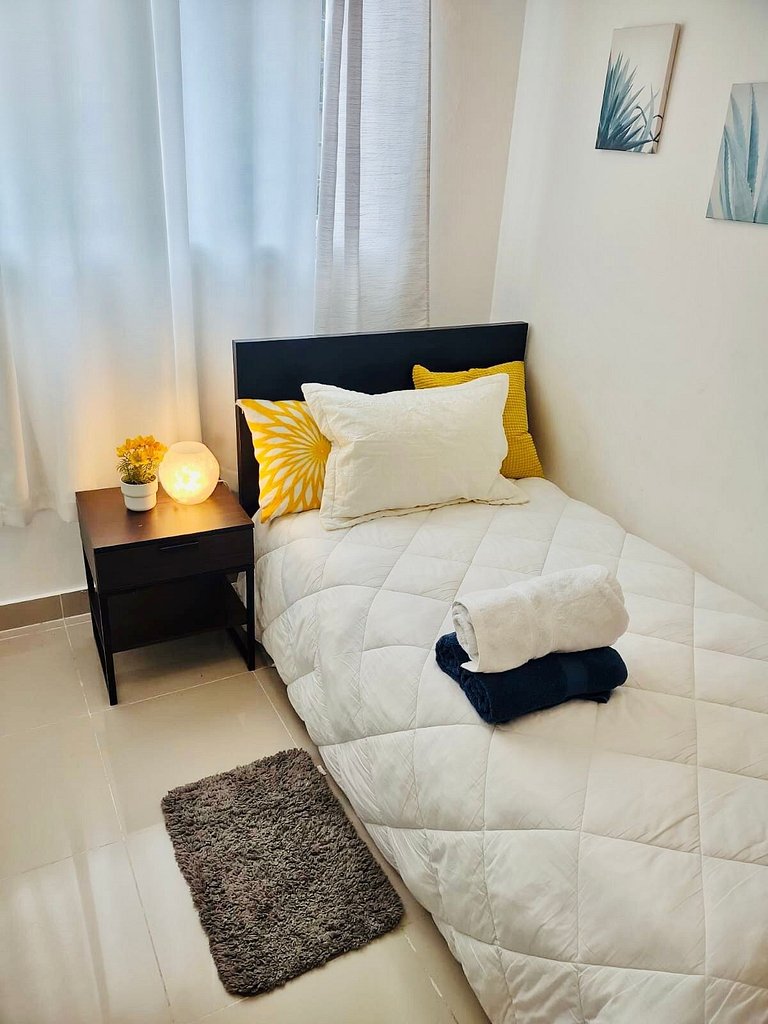 Comodas 3 Hab con AC, Wifi 1er nivel