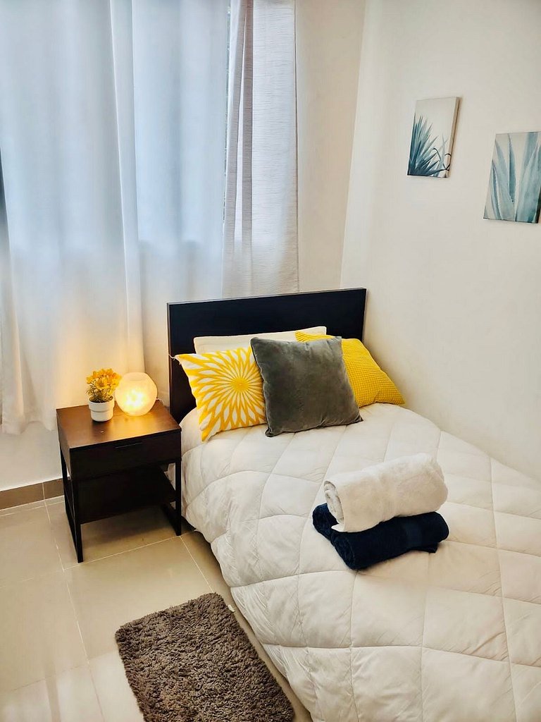 Comodas 3 Hab con AC, Wifi 1er nivel