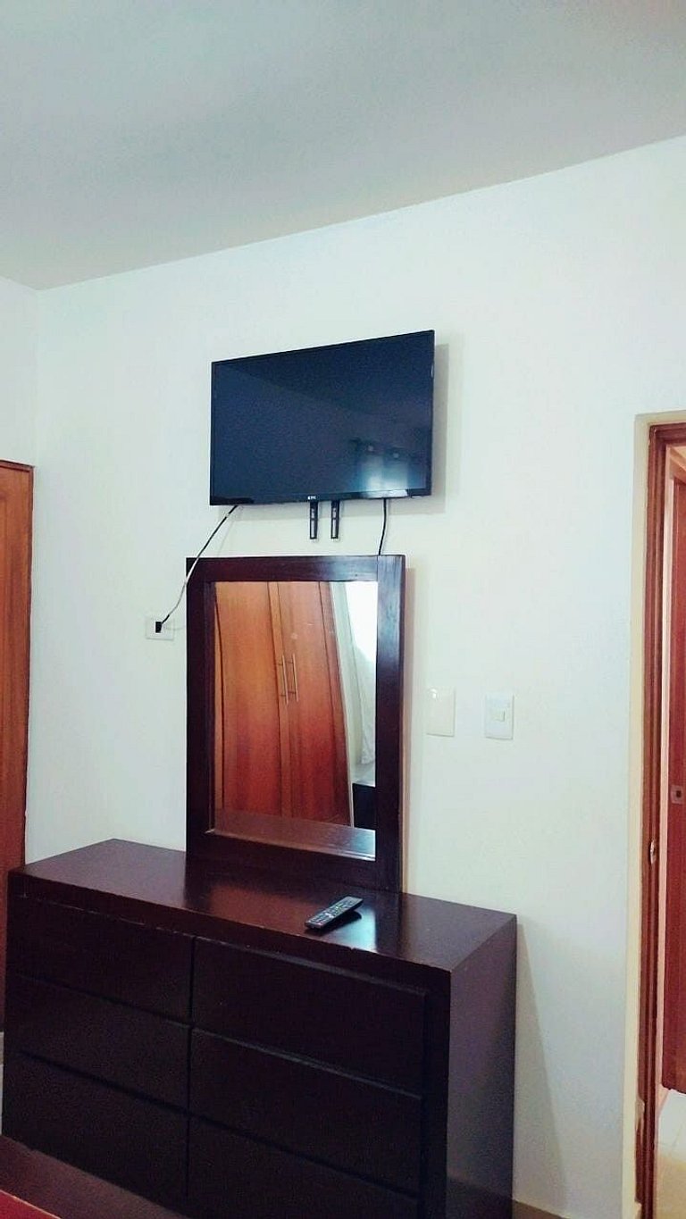 Comodas 3 Hab con AC, Wifi 1er nivel